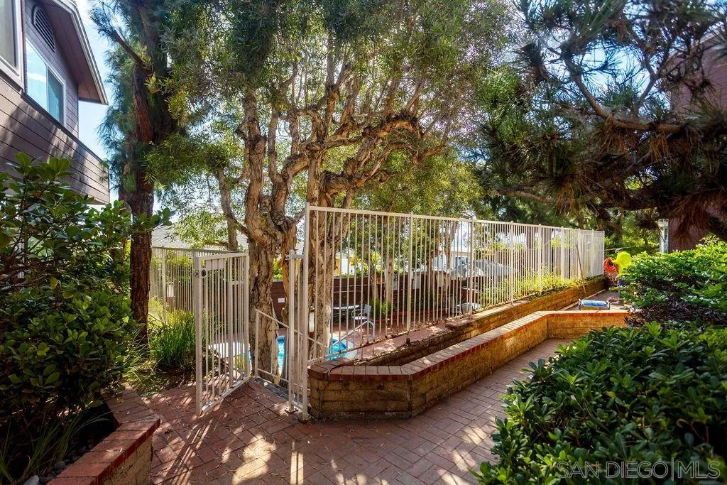 Photo #24: 2601043 Listing: Photo #24