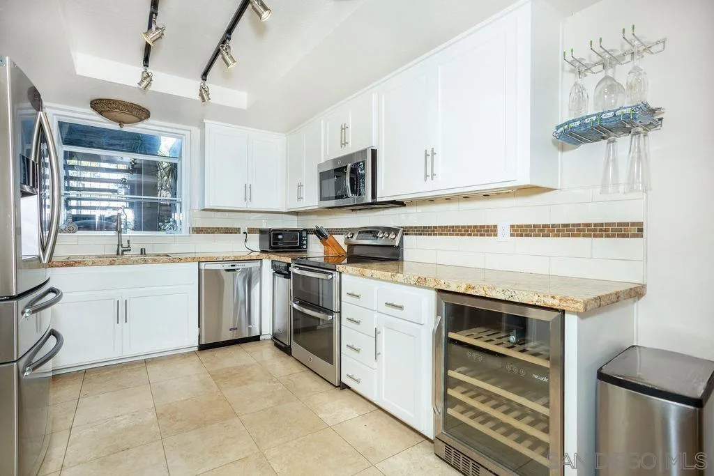 Photo #6: 2601043 Listing: Photo #6