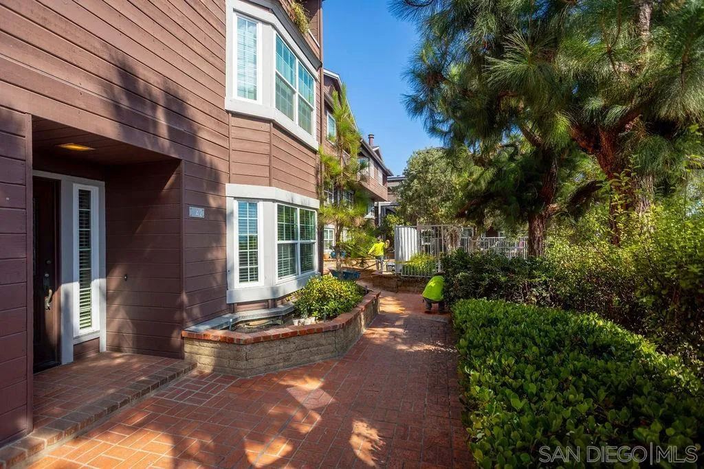 Photo #21: 2601043 Listing: Photo #21