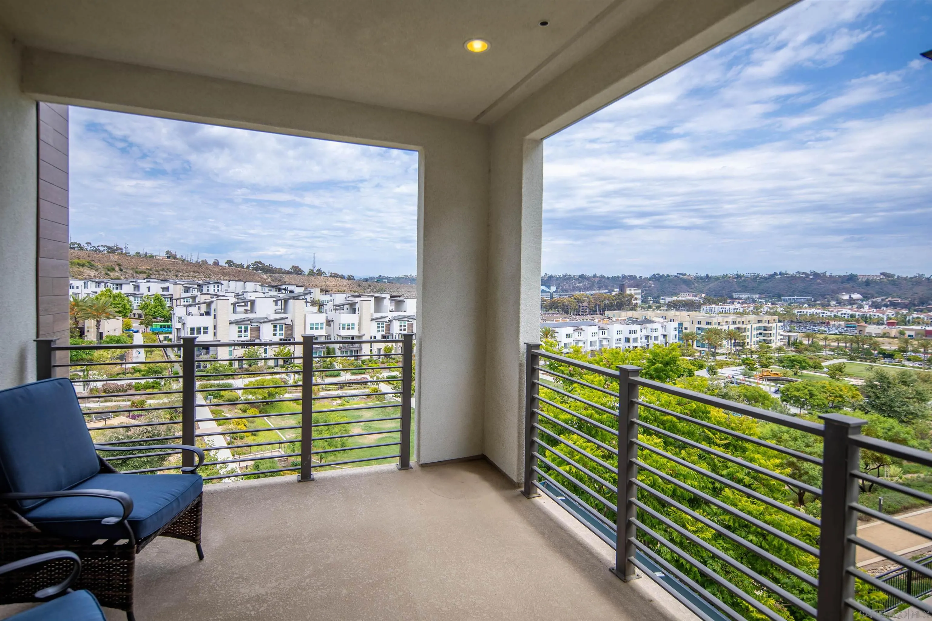 Photo #12: 2601044 Listing: Photo #12