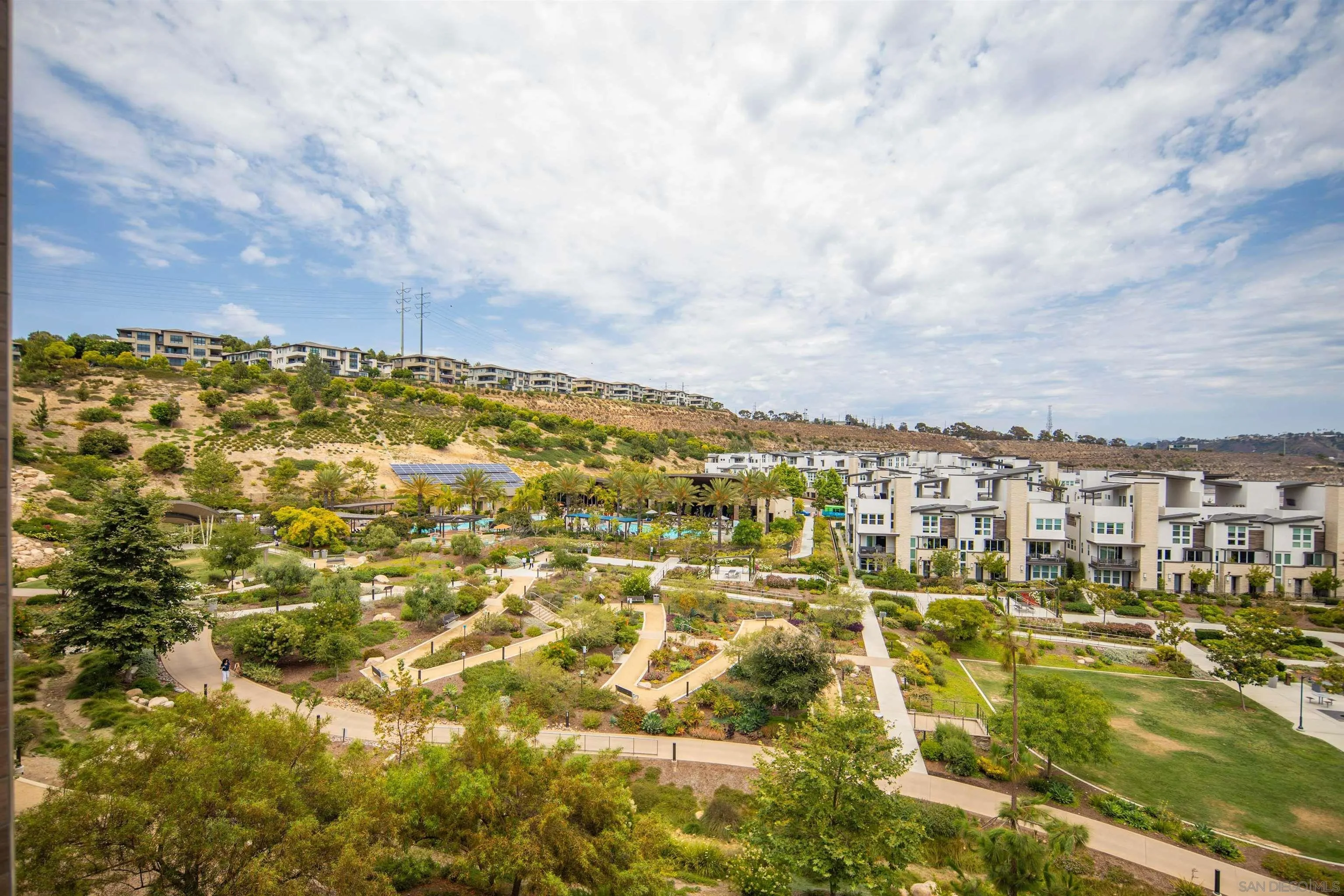 Photo #2: 2601044 Listing: Photo #2