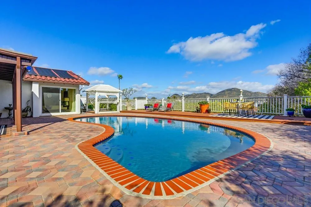 https://cdn.realtyfeed.com/cdn/127/2601045/e3d9e17deb88ee95a92dd5df3840a8c6.webp