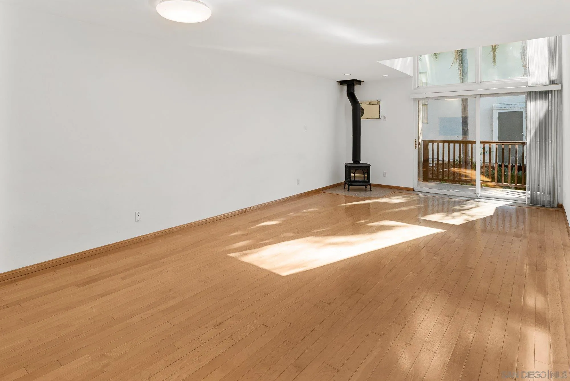 Photo #5: 2601046 Listing: Photo #5