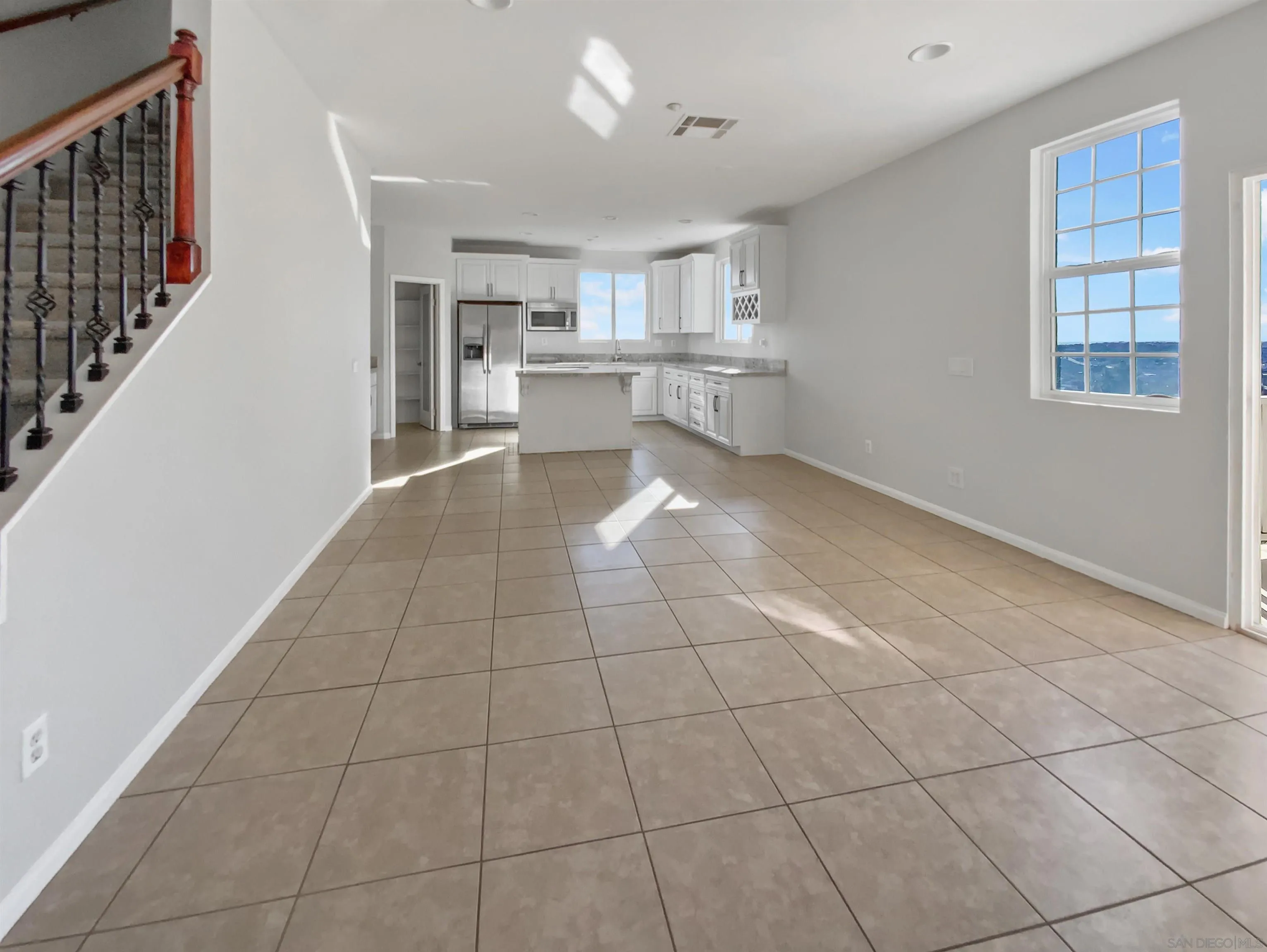 https://cdn.realtyfeed.com/cdn/127/2601049/e204ac3803b839475d6e4c471ccd0f6d.webp