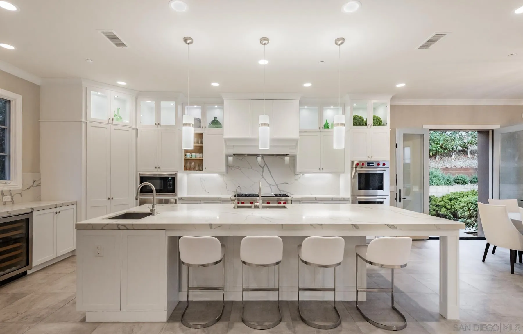 https://cdn.realtyfeed.com/cdn/127/2601055/c0e0c05632e24c9e36838c3397bca18f.webp