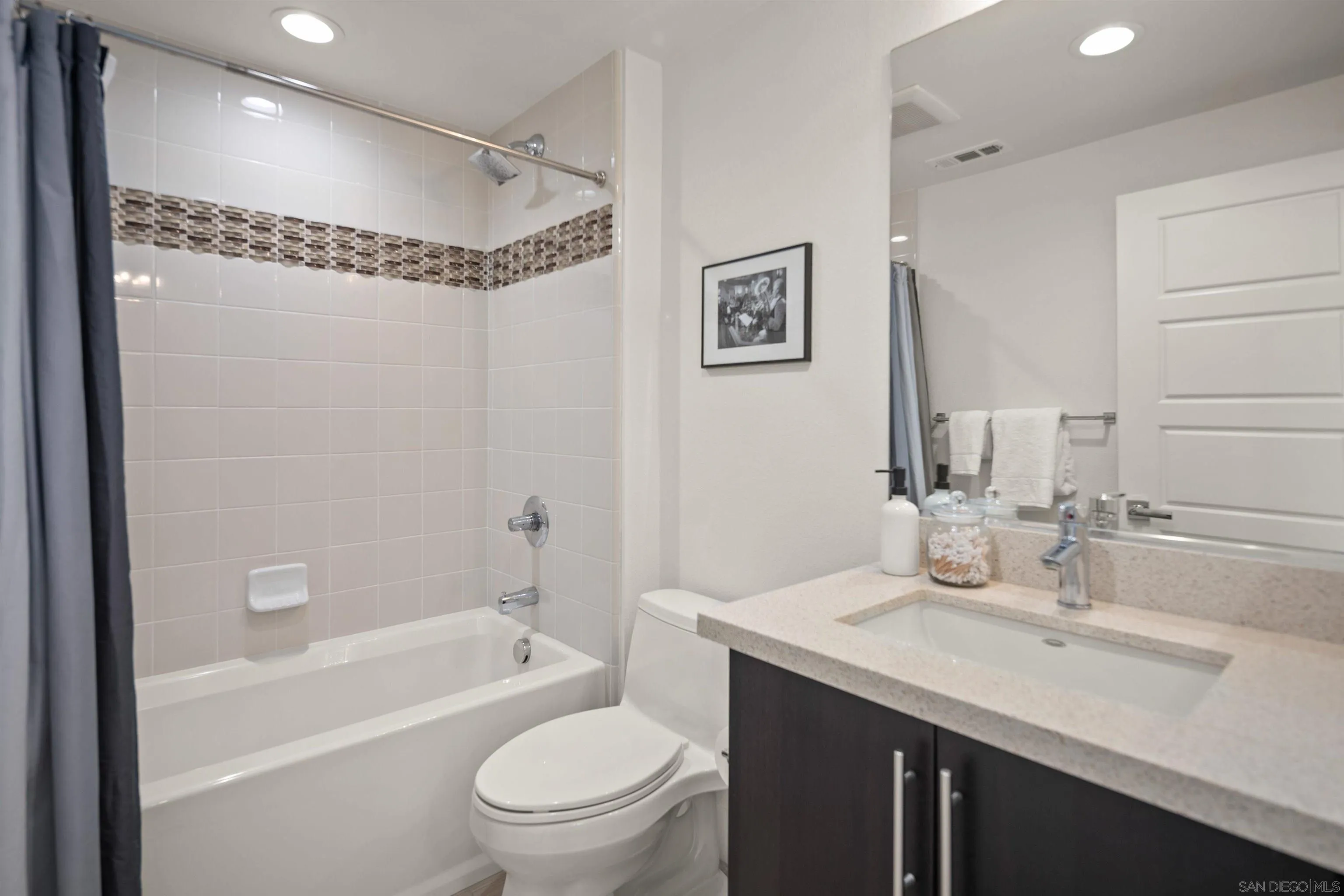 Photo #27: 2601057 Listing: Photo #27