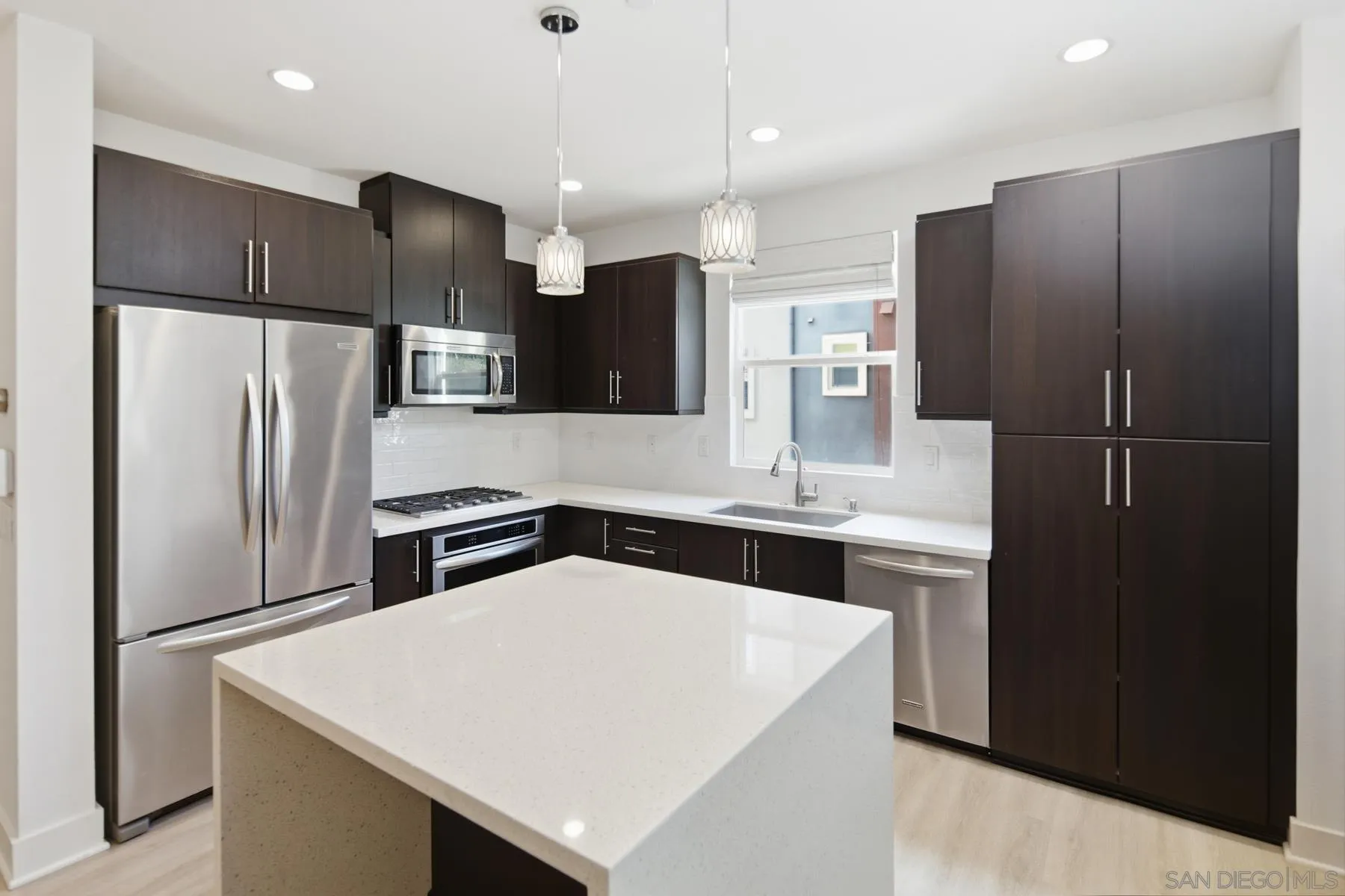 Photo #10: 2601057 Listing: Photo #10