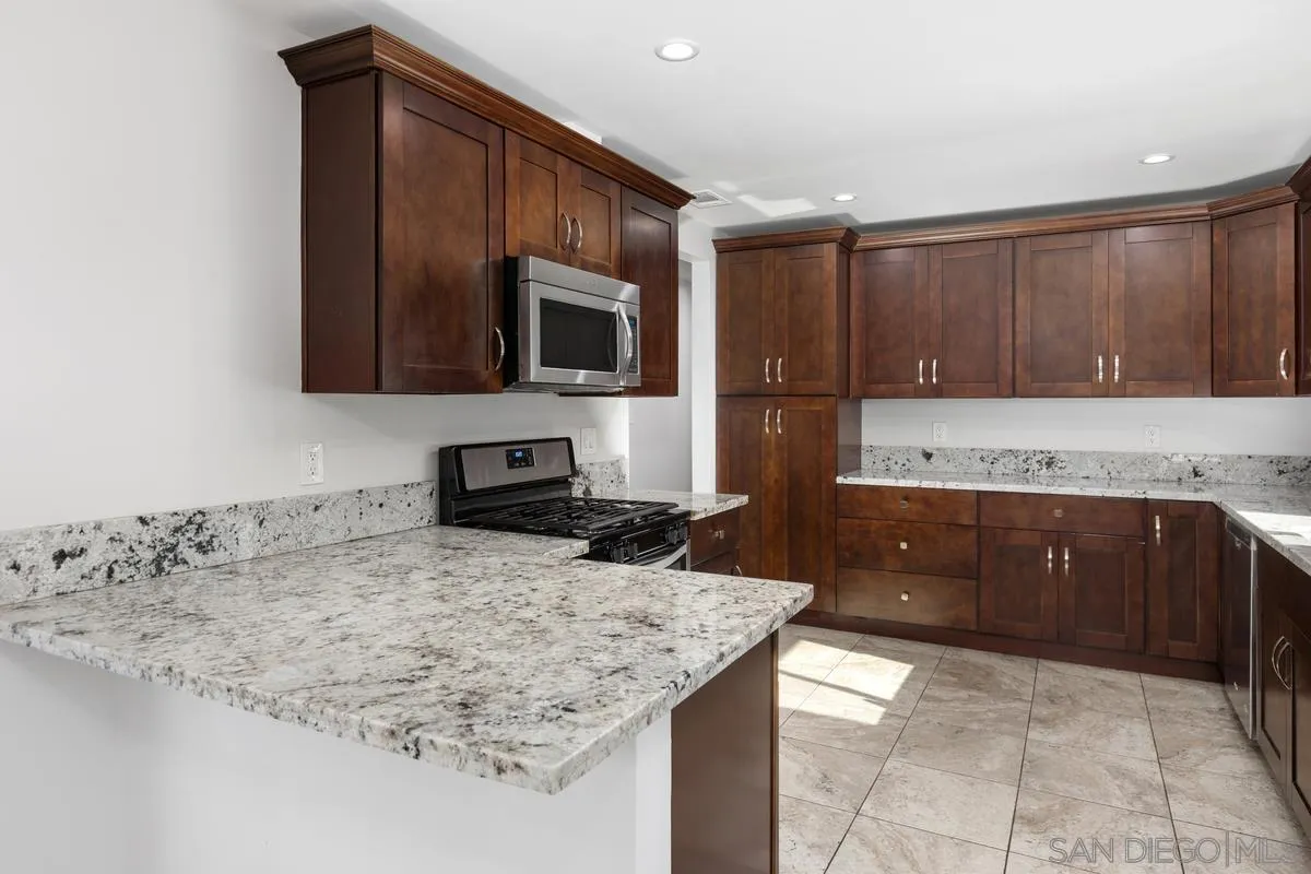 https://cdn.realtyfeed.com/cdn/127/2601060/a73ad111707383c44b117542c22f77e2.webp
