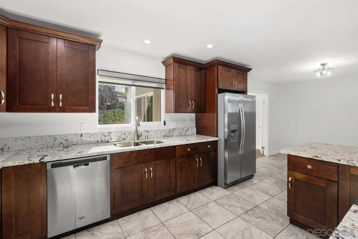 https://cdn.realtyfeed.com/cdn/127/2601060/d5263d61da82bc1e0270ead617253998.webp