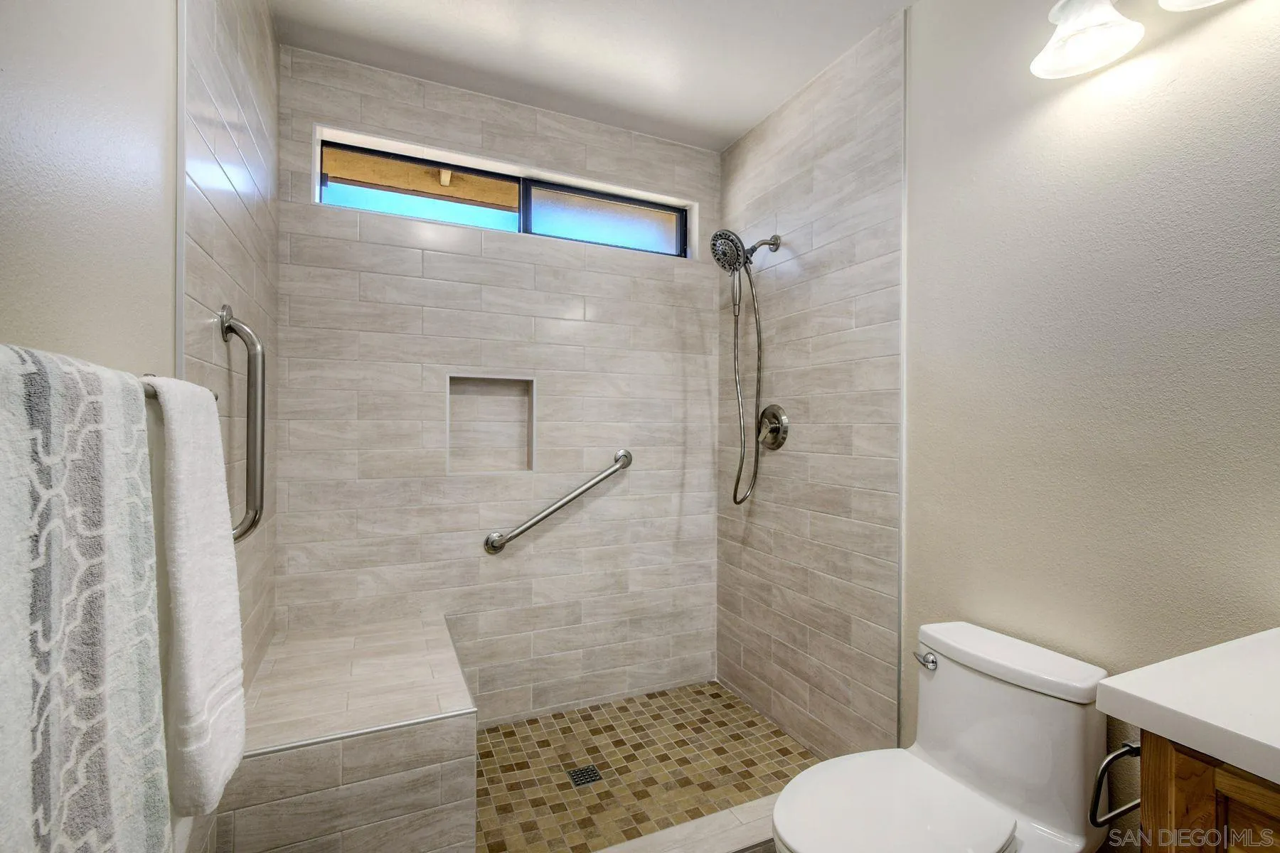 https://cdn.realtyfeed.com/cdn/127/2601061/5429fafe6648a011af150e36335bbbb7.webp