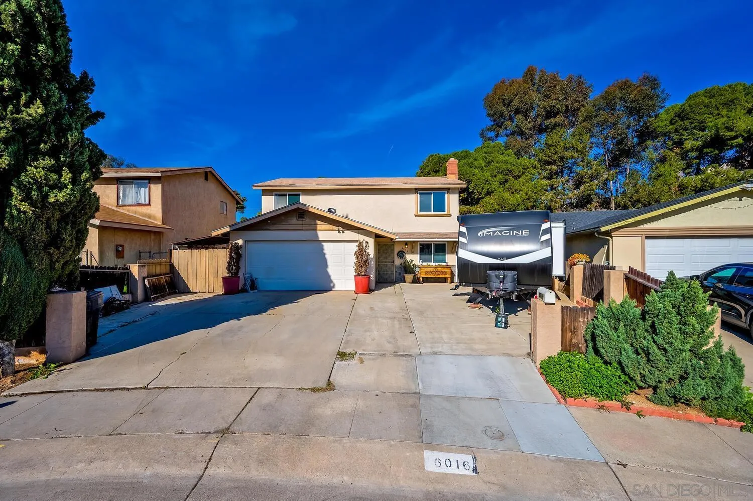 https://cdn.realtyfeed.com/cdn/127/2601062/827578f4b9fb58ddffc0a024218b3b3e.webp