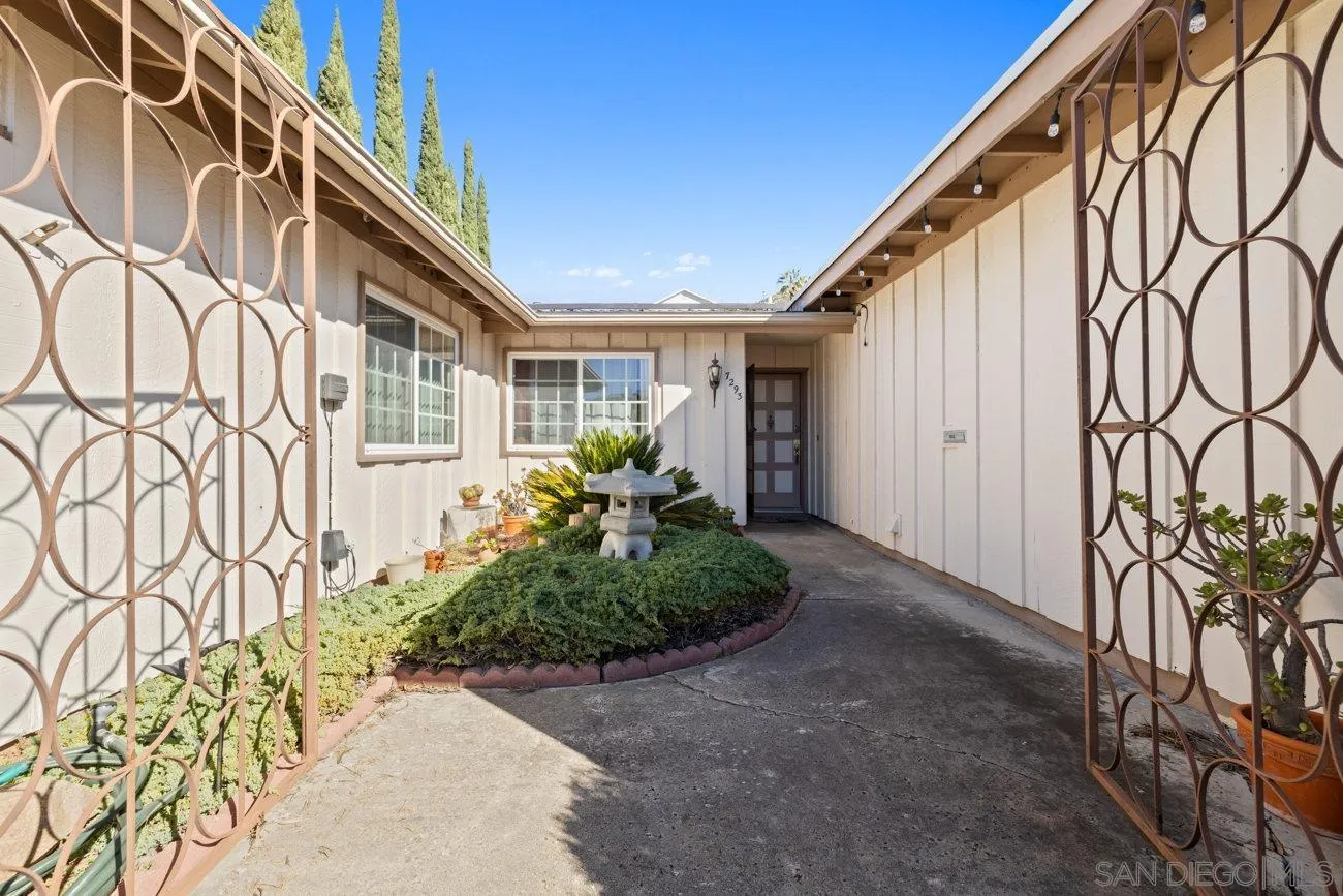 https://cdn.realtyfeed.com/cdn/127/2601063/57ec82531dc9df92e6a572cb1c5c0062.webp