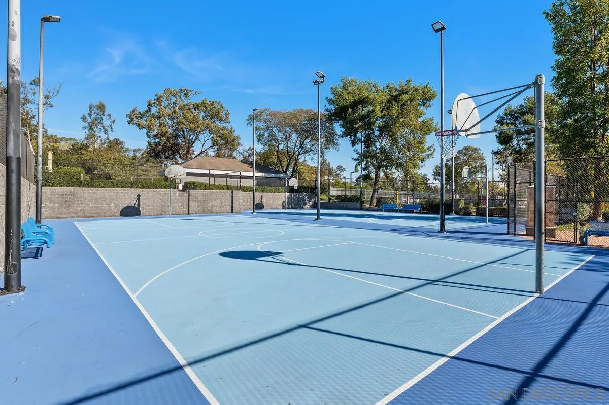 Photo #33: 2601065 Listing: Photo #33