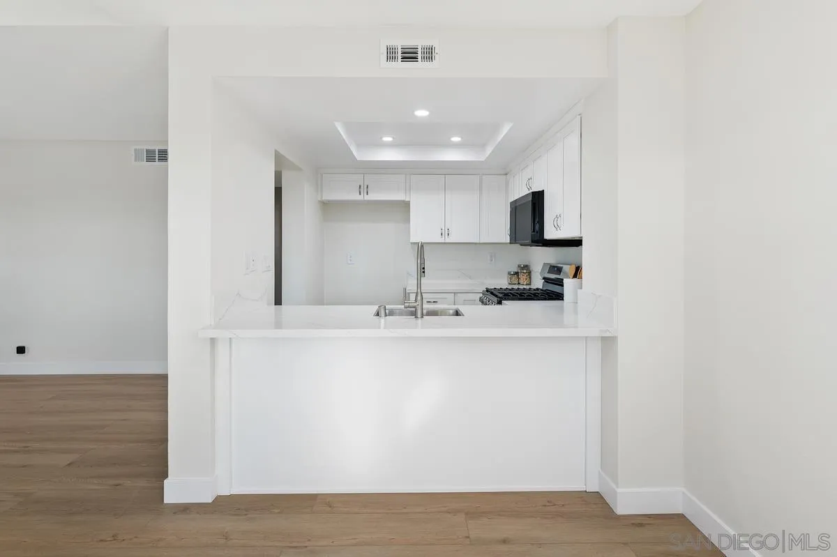 Photo #6: 2601065 Listing: Photo #6