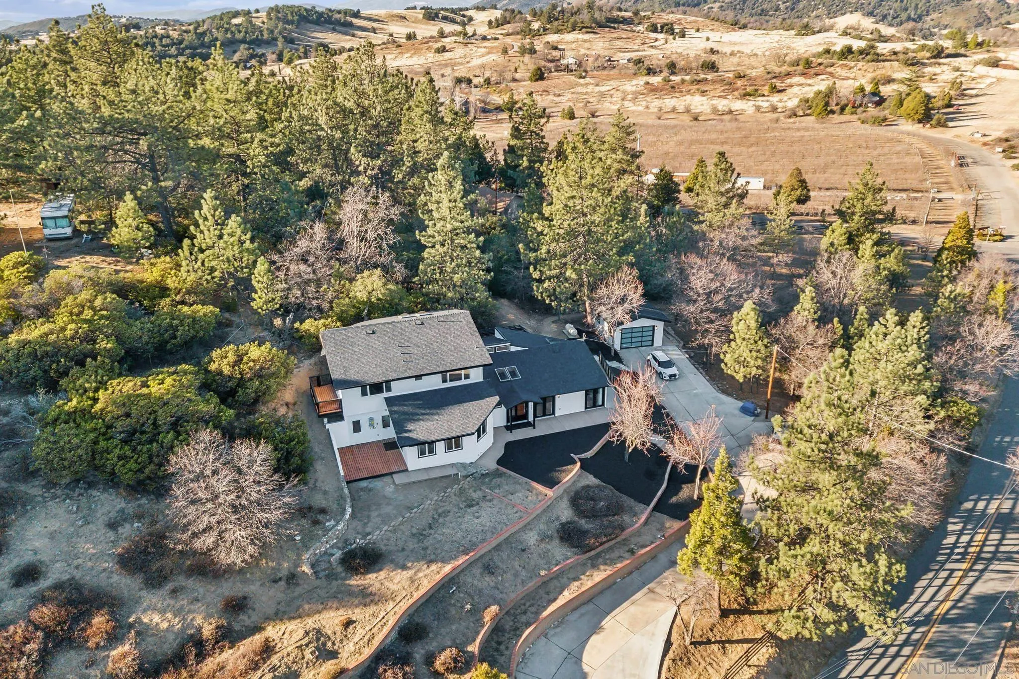 https://cdn.realtyfeed.com/cdn/127/2601069/a6b90806259b4218aaf3a342b16124b6.webp