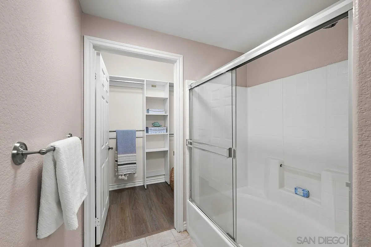 Photo #33: 2601073 Listing: Photo #33