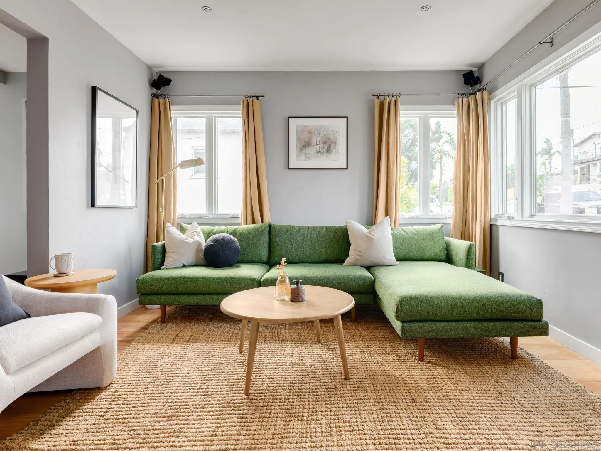 https://cdn.realtyfeed.com/cdn/127/2601077/27a3a6a56559a5400ff47c5398878f0a.webp