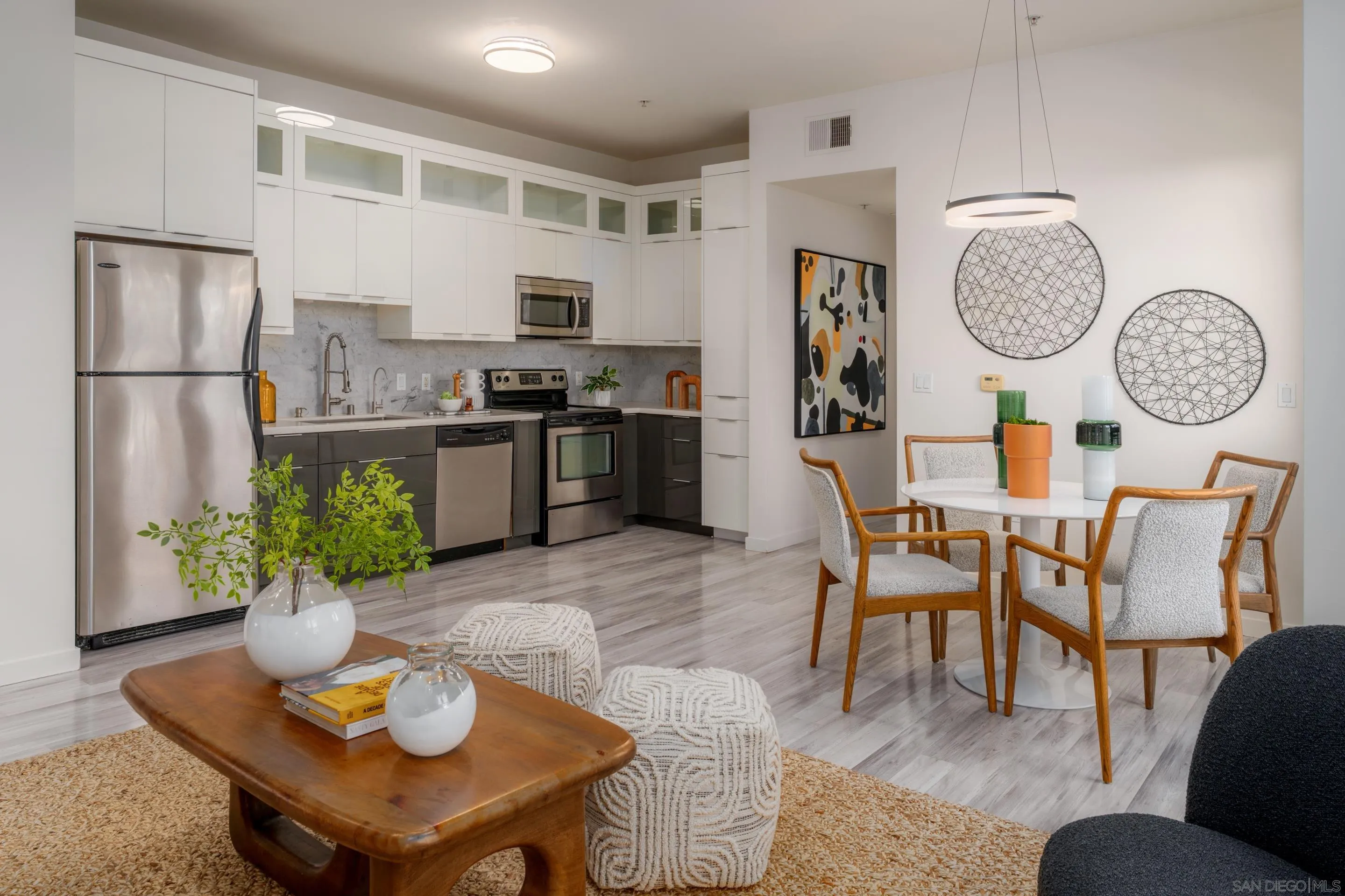 Photo #5: 2601079 Listing: Photo #5