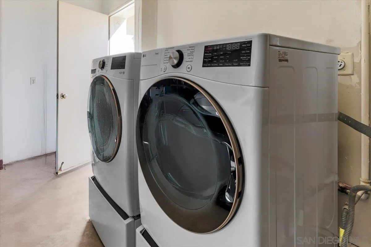 Photo #48: 2601083 Listing: Photo #48