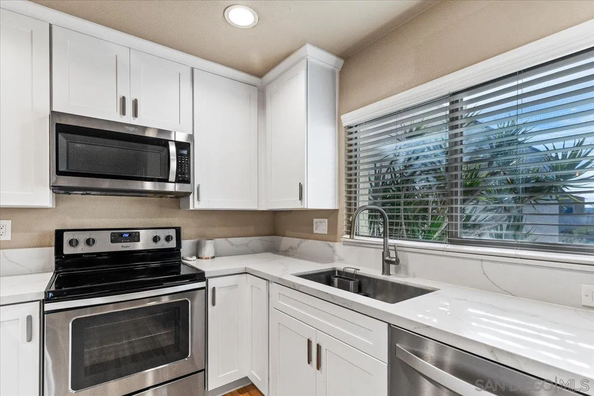 Photo #9: 2601083 Listing: Photo #9