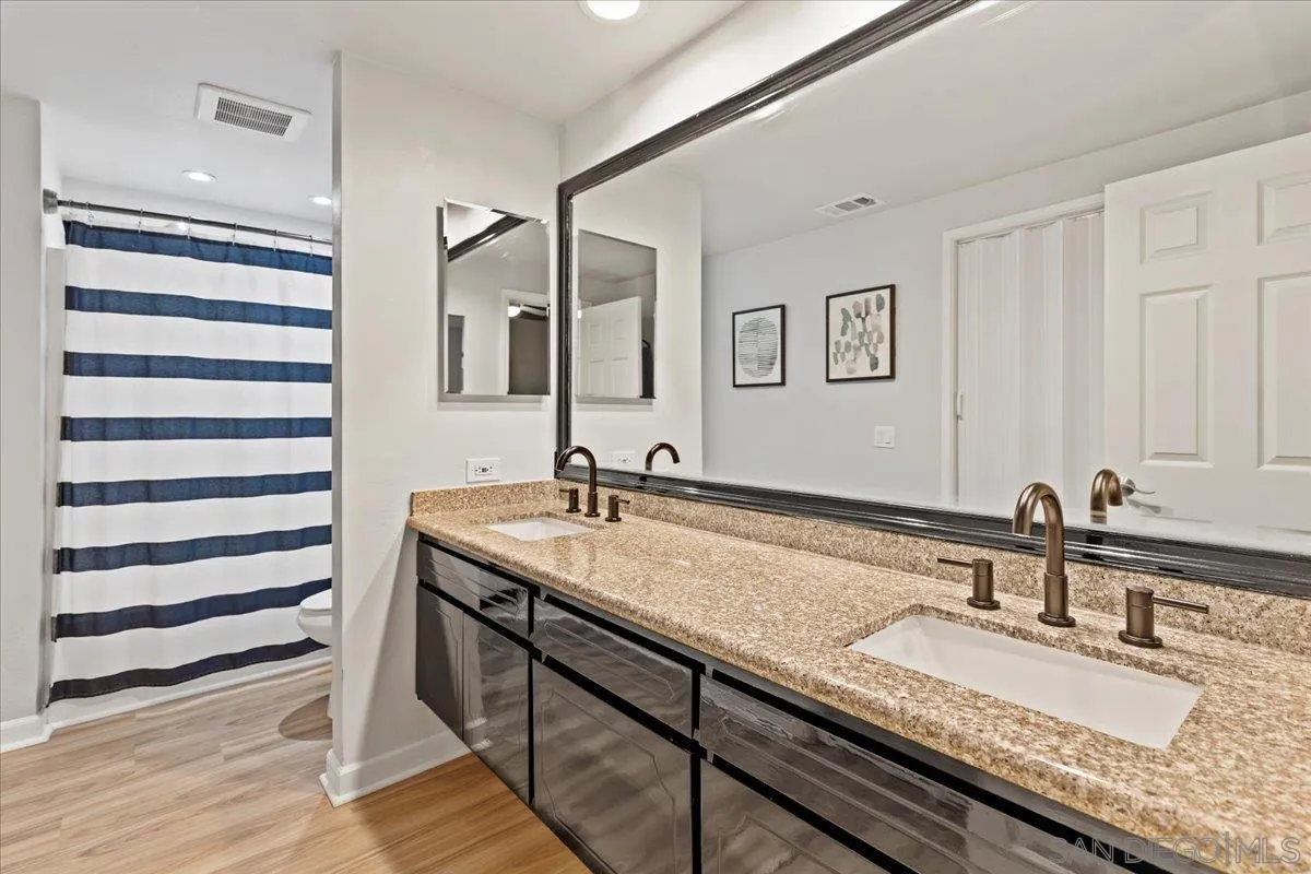 Photo #30: 2601083 Listing: Photo #30