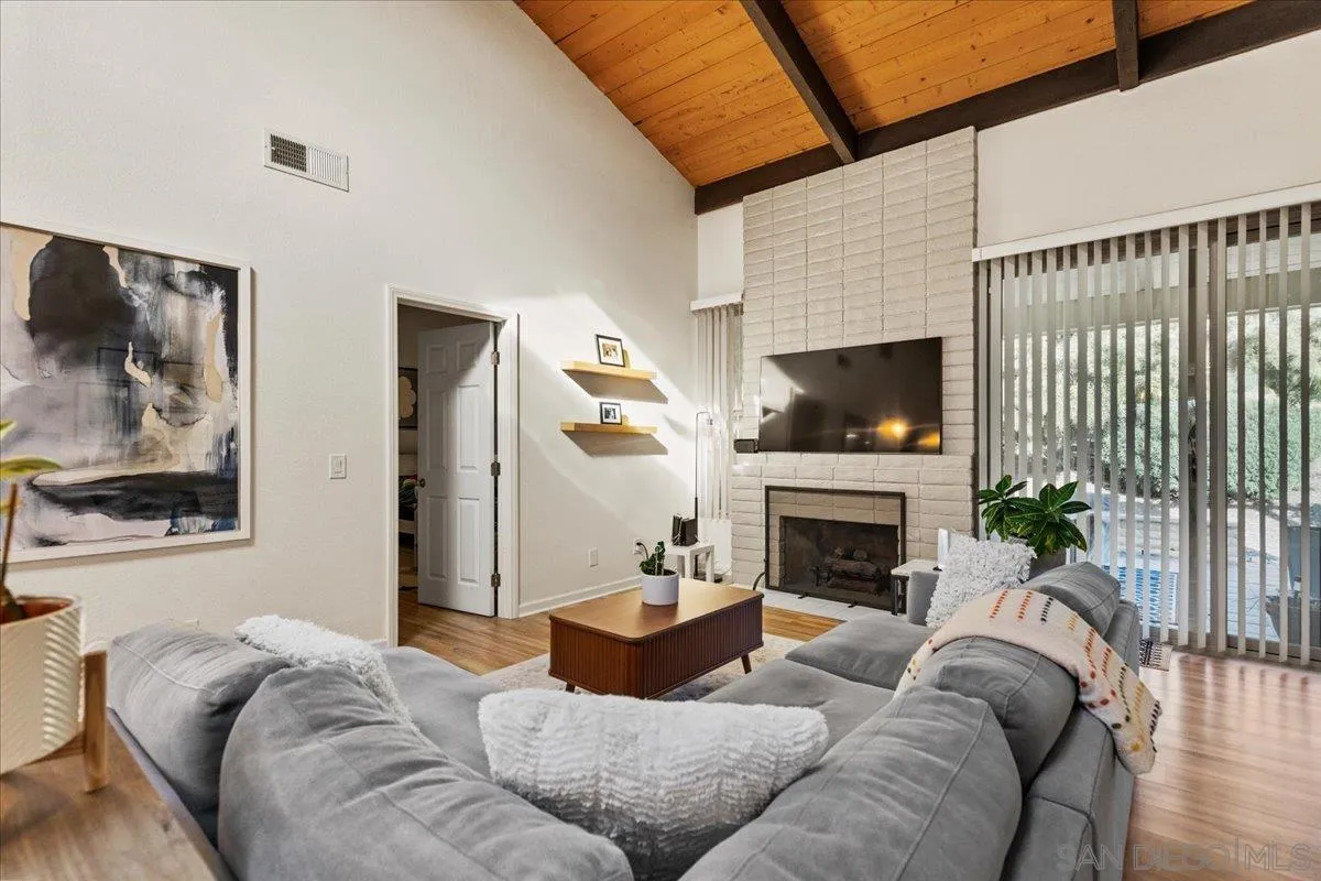 Photo #23: 2601083 Listing: Photo #23