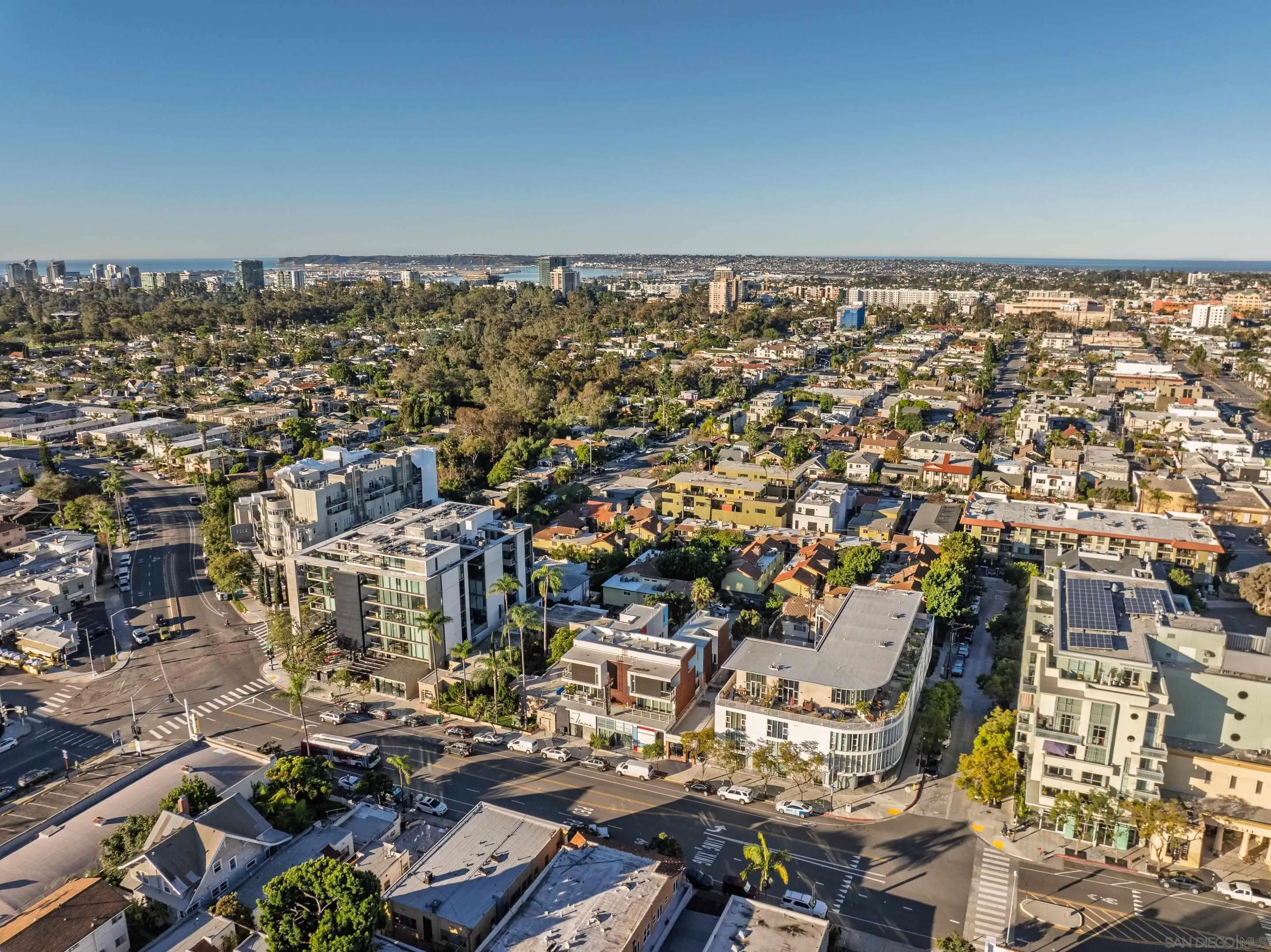 https://cdn.realtyfeed.com/cdn/127/2601085/fead69931f0ecd6205df0ad6a510c9c9.webp