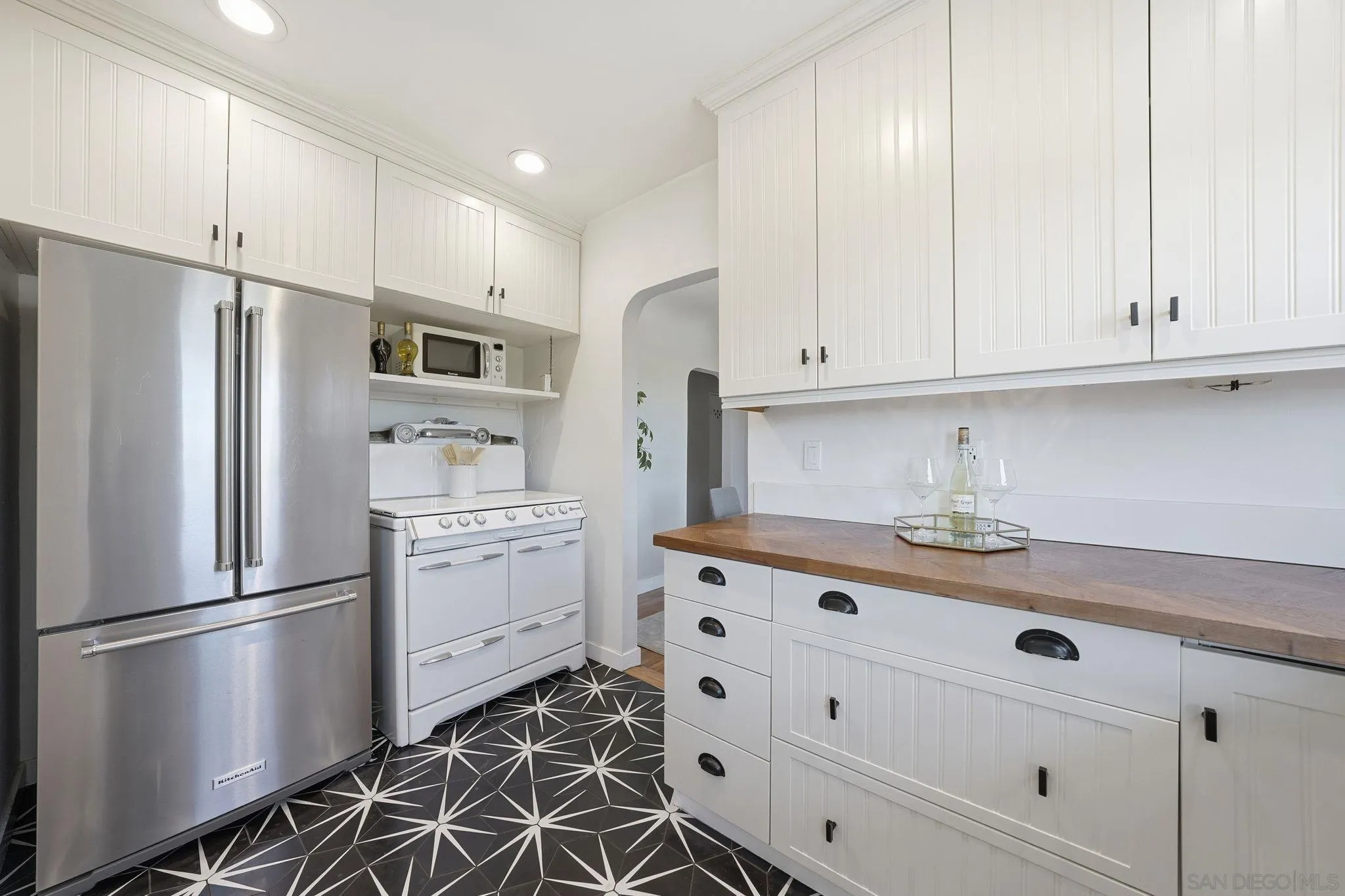 https://cdn.realtyfeed.com/cdn/127/2601086/45118bbbe37635dae37fbd9d13543d8c.webp