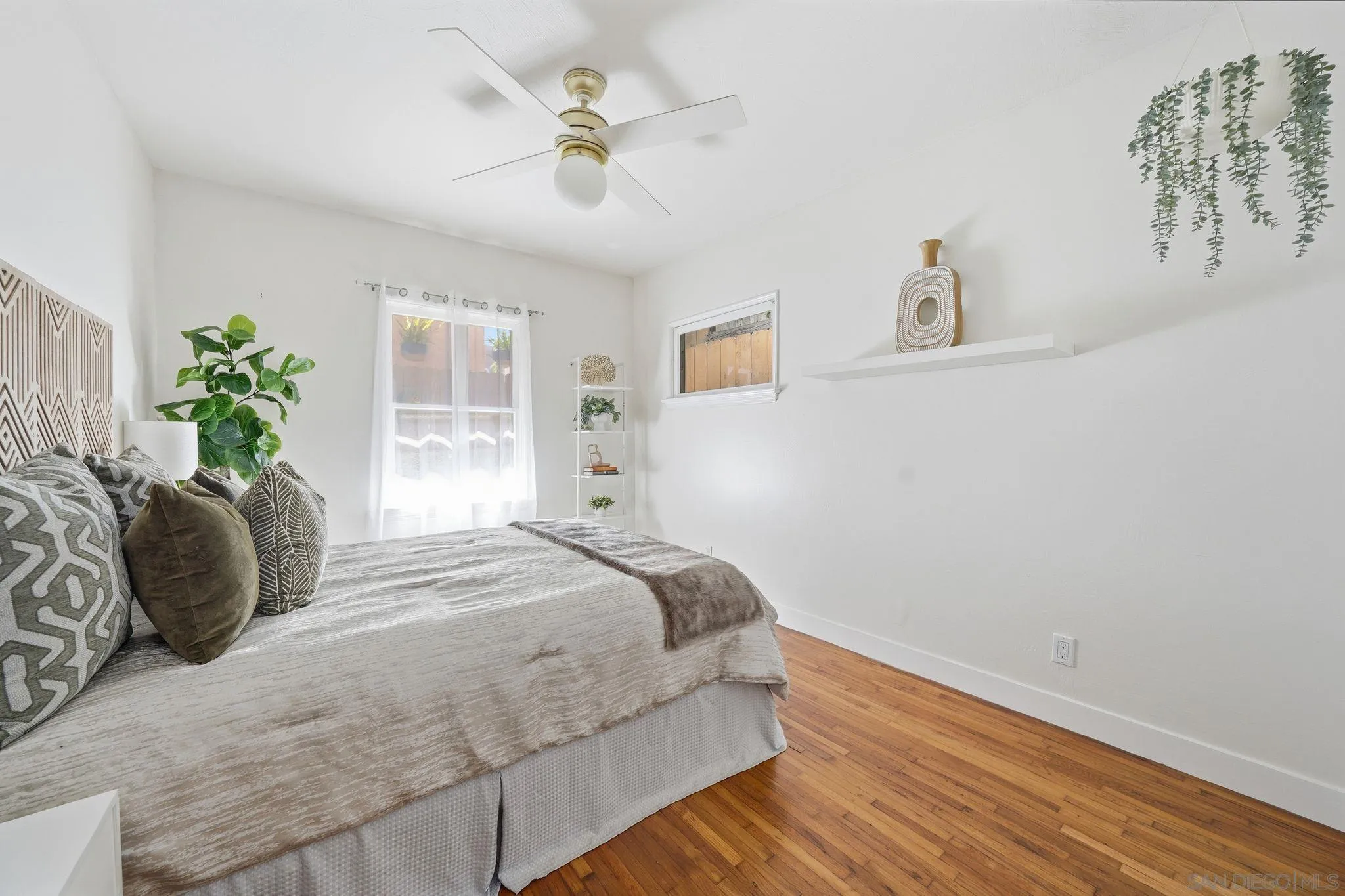 https://cdn.realtyfeed.com/cdn/127/2601086/75e5673d1cc622940c750c5240dd0bed.webp