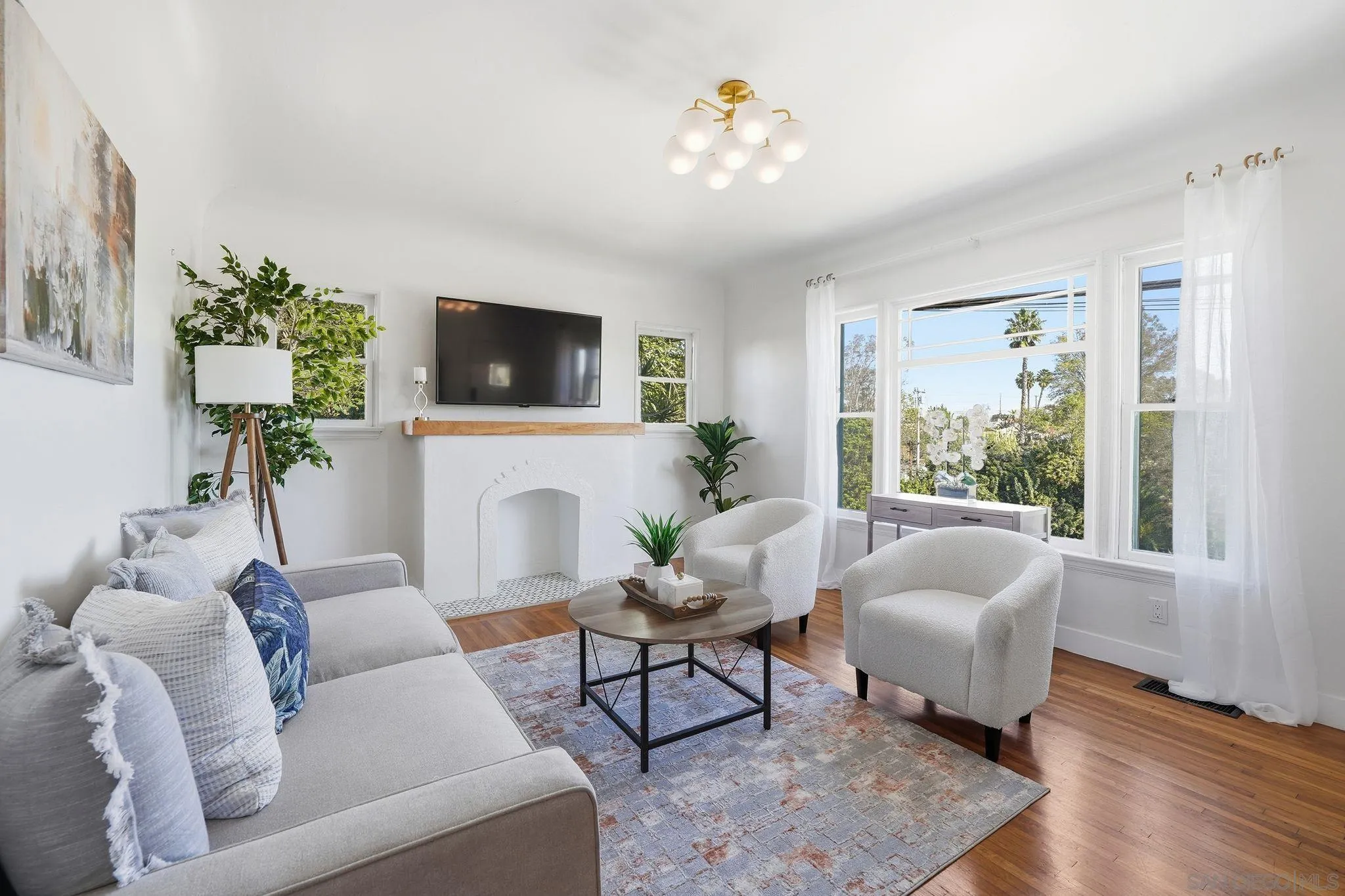 https://cdn.realtyfeed.com/cdn/127/2601086/c94cb8b75bc0b4b1b01b450a1393775e.webp