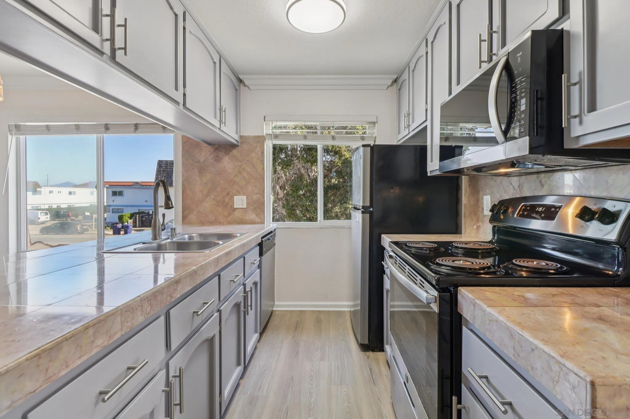 https://cdn.realtyfeed.com/cdn/127/2601087/8272a16c5b89342c90711785031ea76c.webp