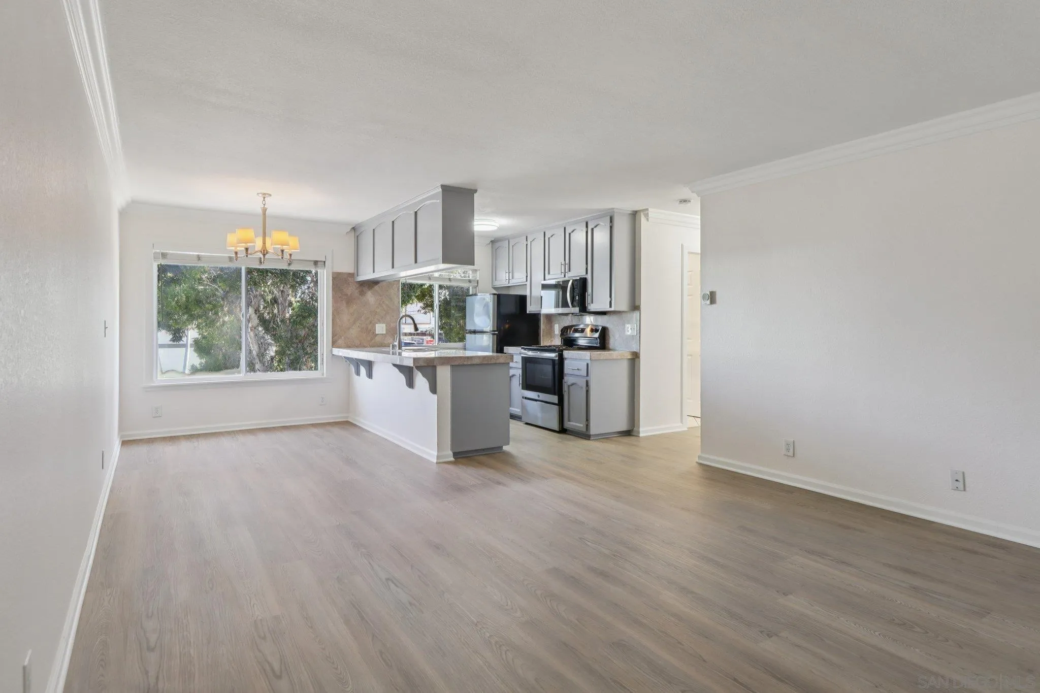 https://cdn.realtyfeed.com/cdn/127/2601087/cac2123443660568064fae9190d1b69c.webp