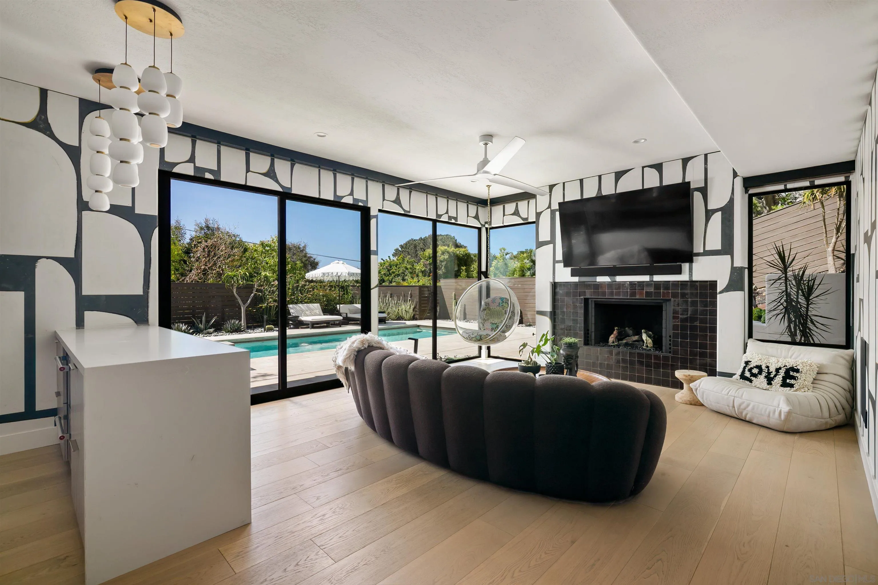 https://cdn.realtyfeed.com/cdn/127/2601090/8c4657448f20848769e3ae44fac32632.webp