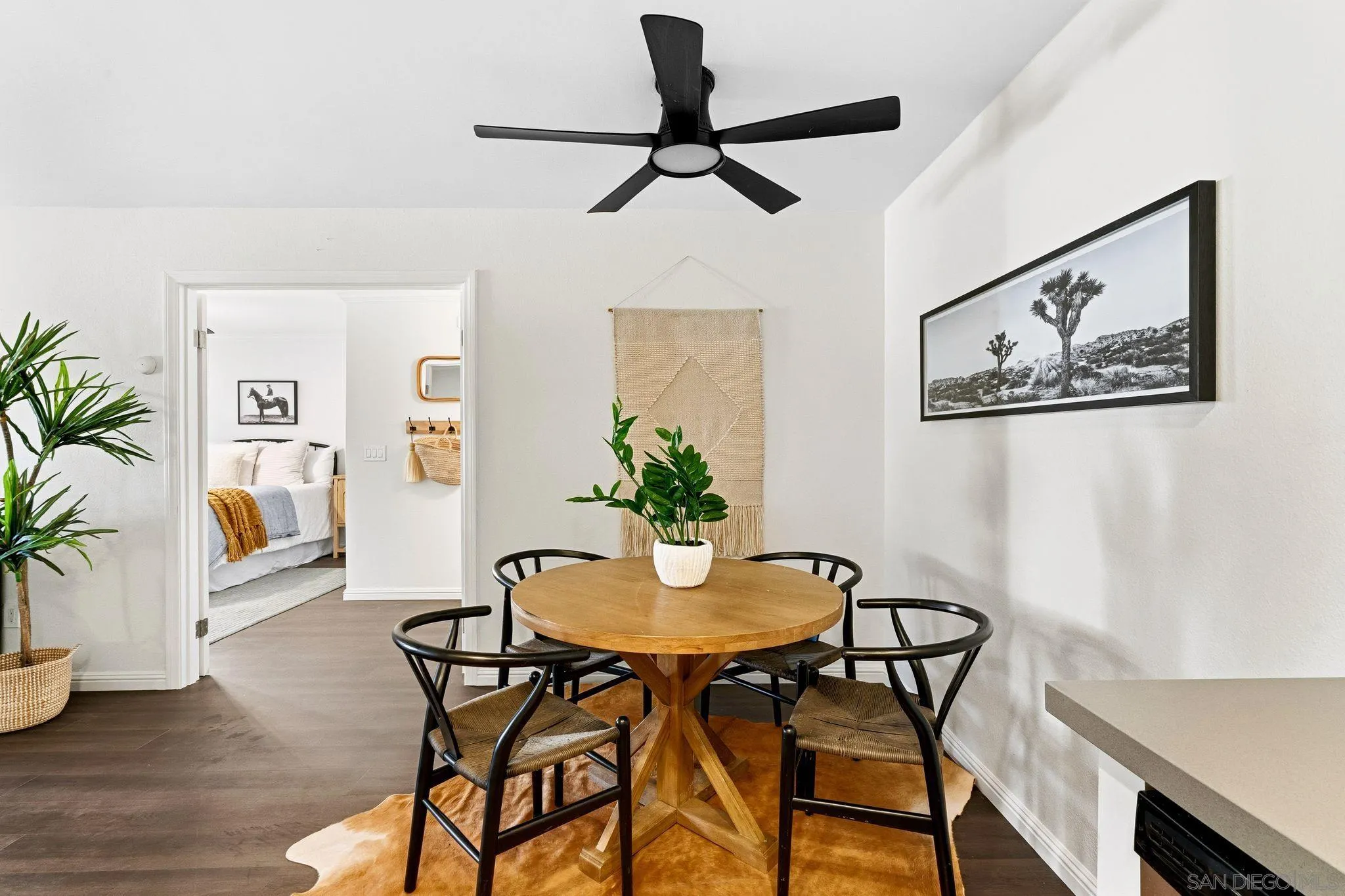 Photo #8: 2601093 Listing: Photo #8