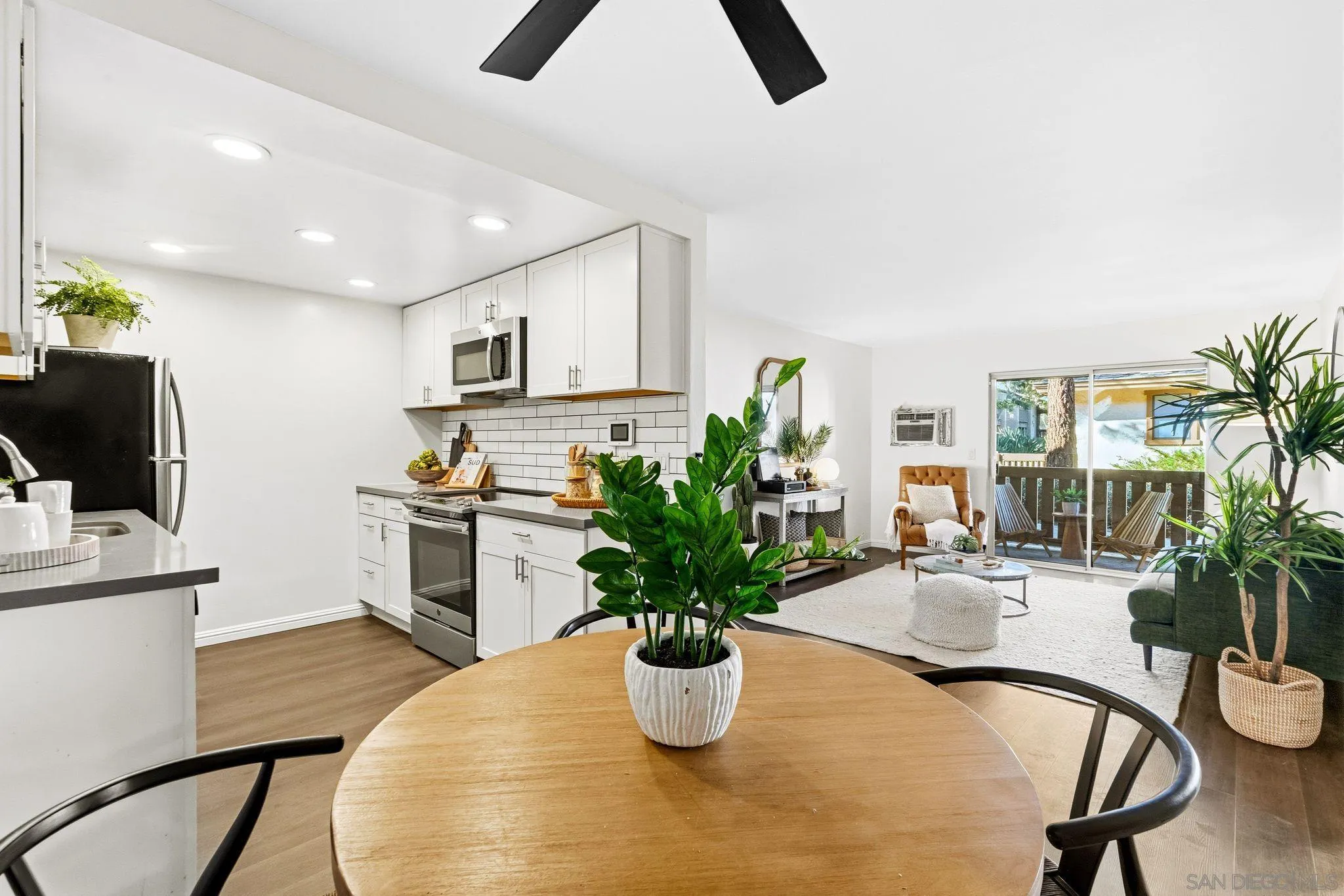 Photo #5: 2601093 Listing: Photo #5