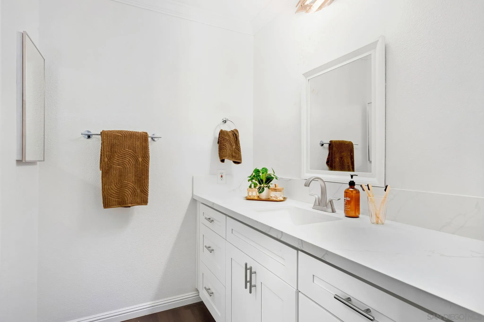 Photo #14: 2601093 Listing: Photo #14