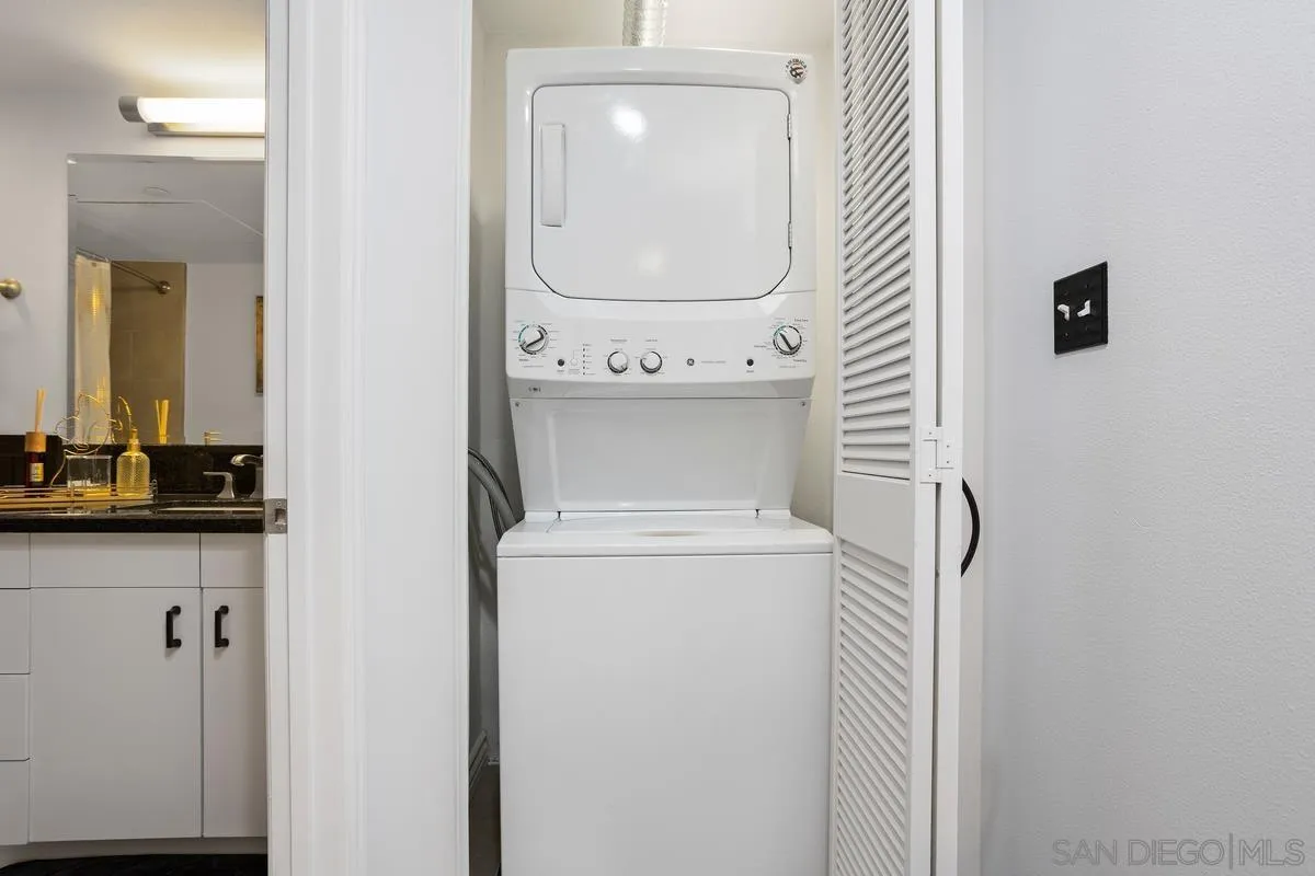 Photo #22: 2601097 Listing: Photo #22