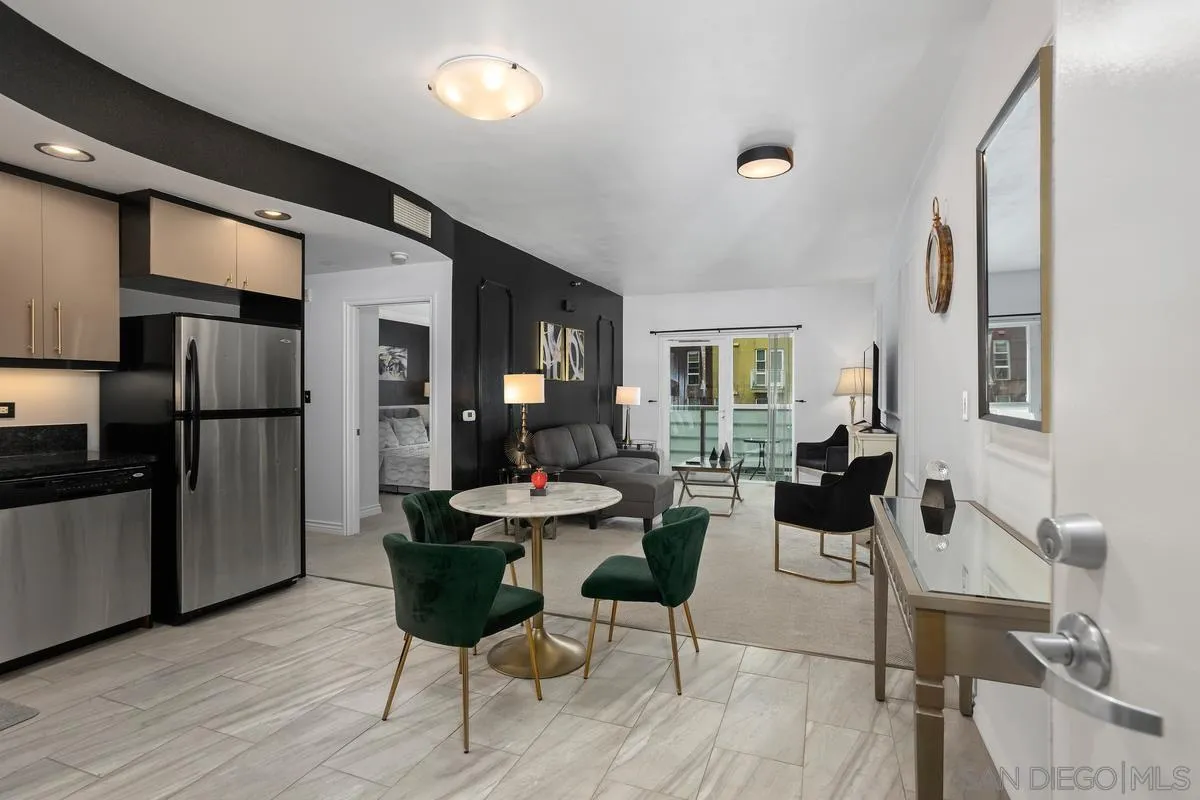 Photo #3: 2601097 Listing: Photo #3