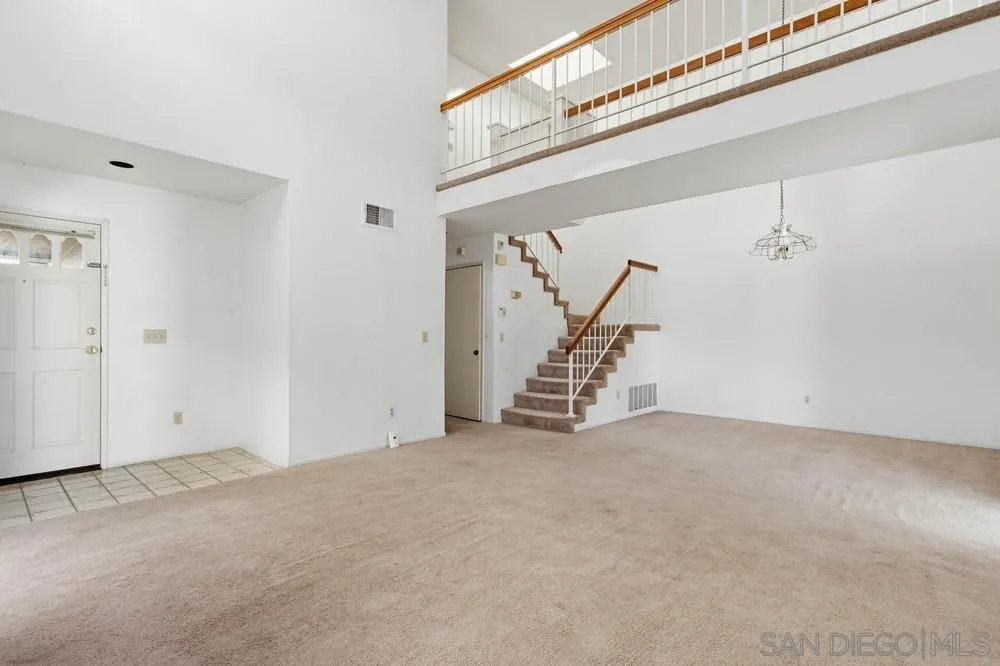 https://cdn.realtyfeed.com/cdn/127/2601099/000517f5744327db66a8cf67f3020046.webp