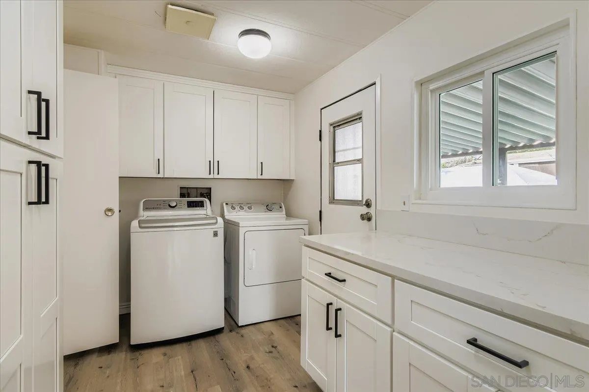 https://cdn.realtyfeed.com/cdn/127/2601100/671a93846225889cc216396ef7802c98.webp