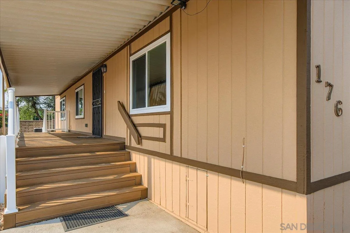 https://cdn.realtyfeed.com/cdn/127/2601100/b30cfa1f714361a203754323be9bf127.webp