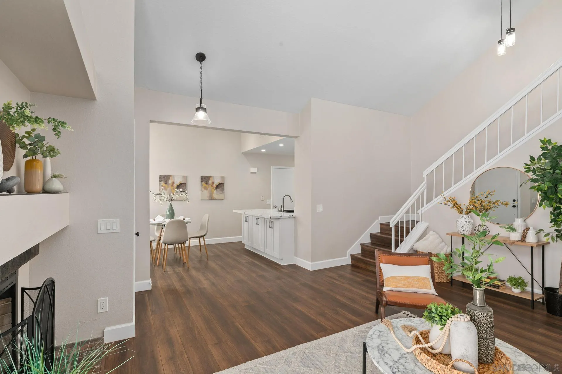 https://cdn.realtyfeed.com/cdn/127/2601101/595a4655825f01be6af63823dc139866.webp
