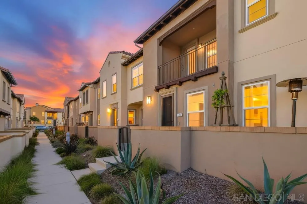 Photo #57: 2601102 Listing: Photo #57