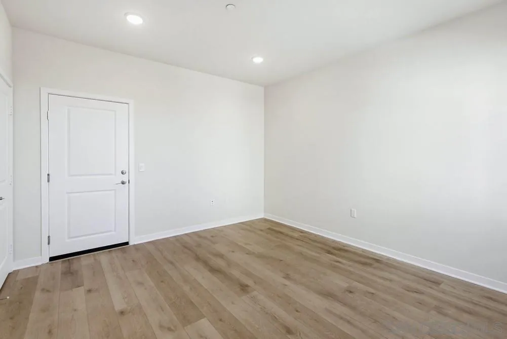 Photo #5: 2601102 Listing: Photo #5