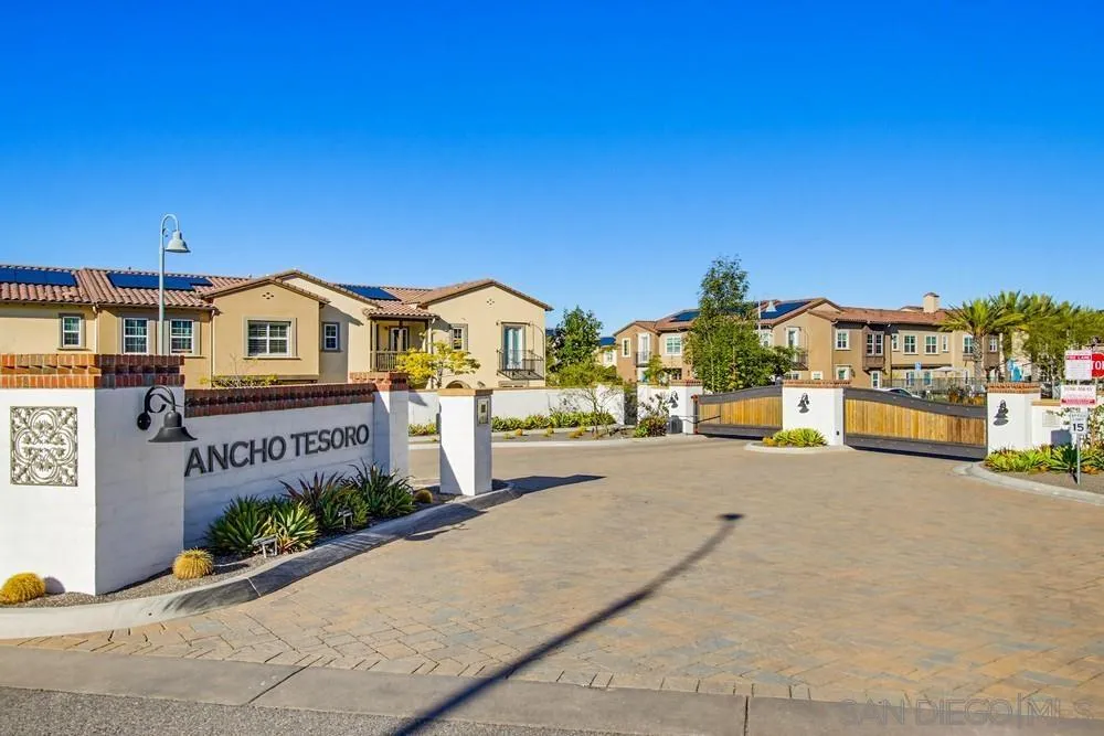 Photo #48: 2601102 Listing: Photo #48