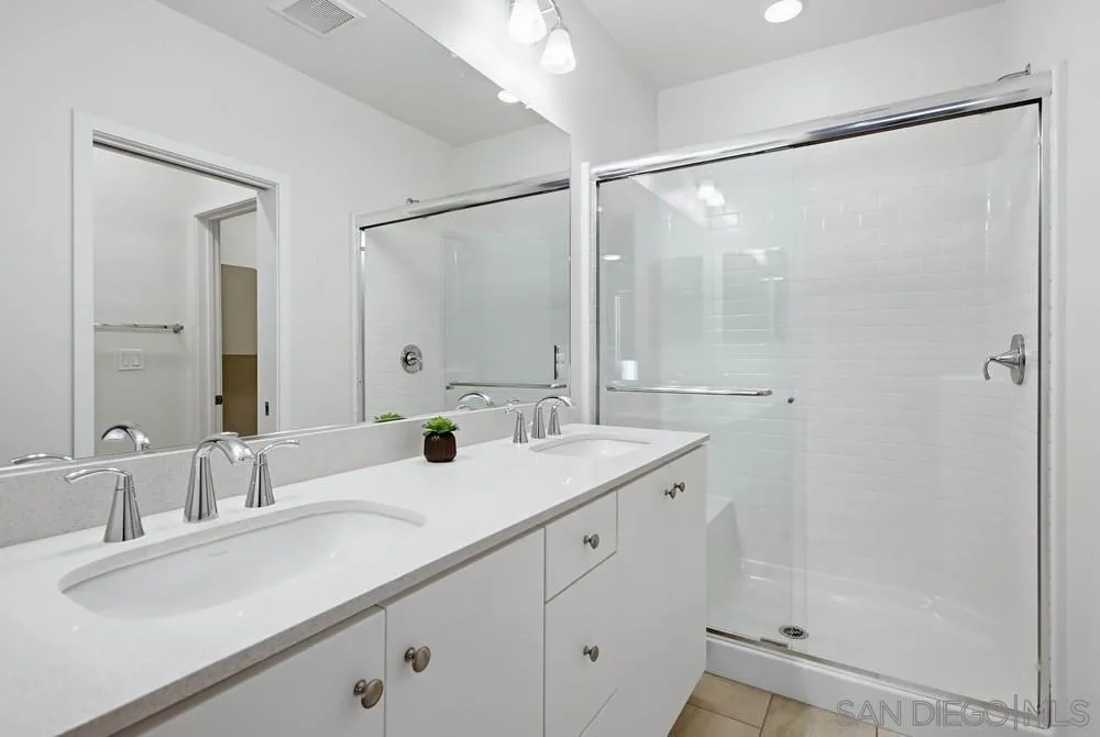 Photo #29: 2601102 Listing: Photo #29