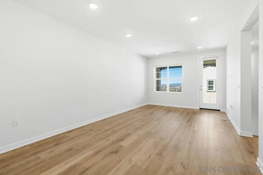 Photo #9: 2601102 Listing: Photo #9