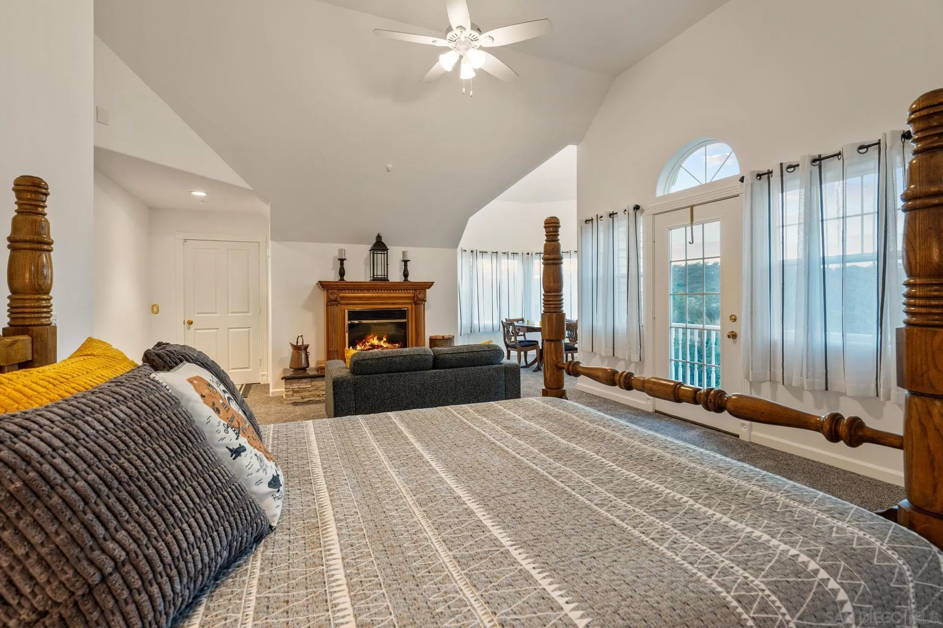 https://cdn.realtyfeed.com/cdn/127/2601103/2c8a23fb84951b58eee56f664df49d74.webp