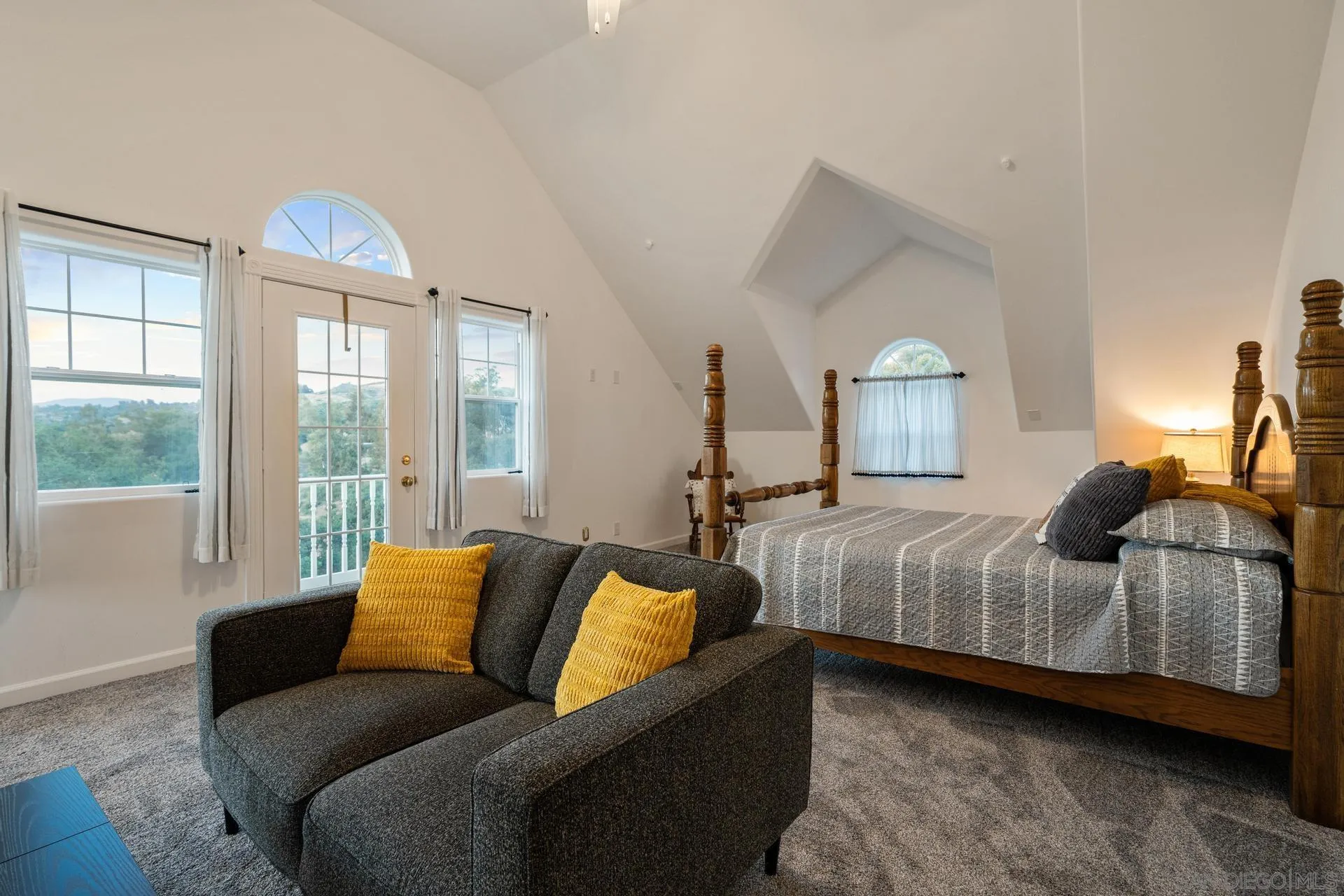 https://cdn.realtyfeed.com/cdn/127/2601103/6de755fc7c1cfb44360291de89020fba.webp