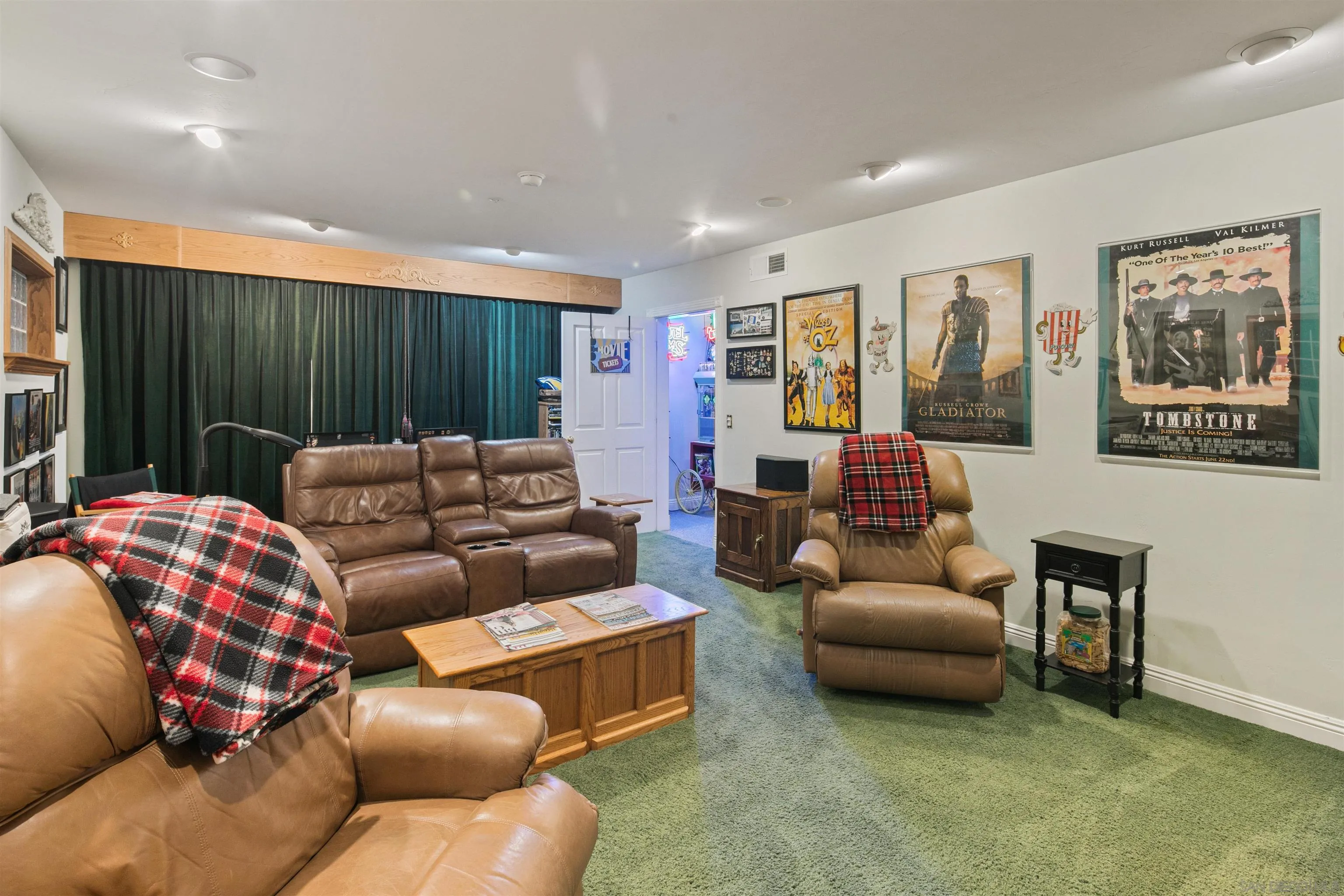 https://cdn.realtyfeed.com/cdn/127/2601103/9122bf2435cc0de1a5033eaff6d00d8a.webp